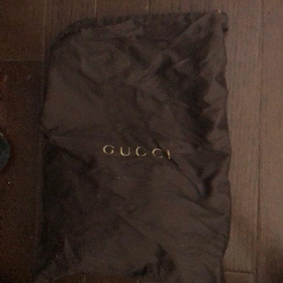 Gucci Patent Leather Pumps - Picture 7 of 8